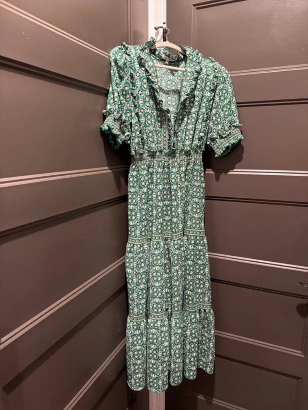 Max studio green blue and yellow midi dress